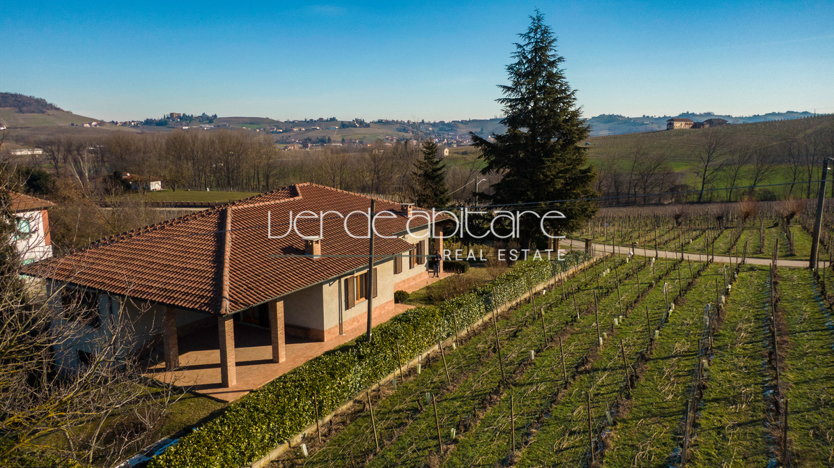 Your real estate agency in the heart of Monferrato.