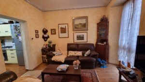 Casa nel centro storico con bella vista aperta sulle colline