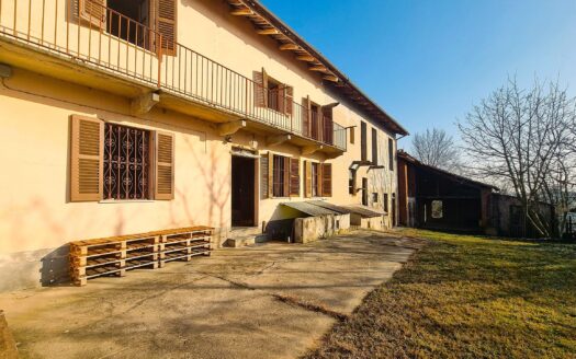 Asti o Alba? Vivere in città a misura d’uomo a mezz’ora dalle colline