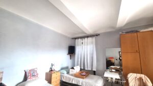 Casa di paese abitabile, panoramica