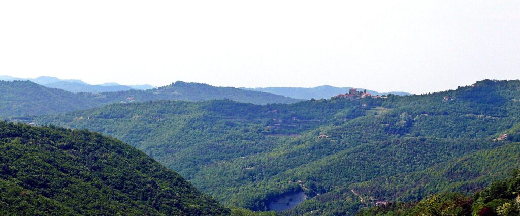 Alta Langa, la quota del silenzio